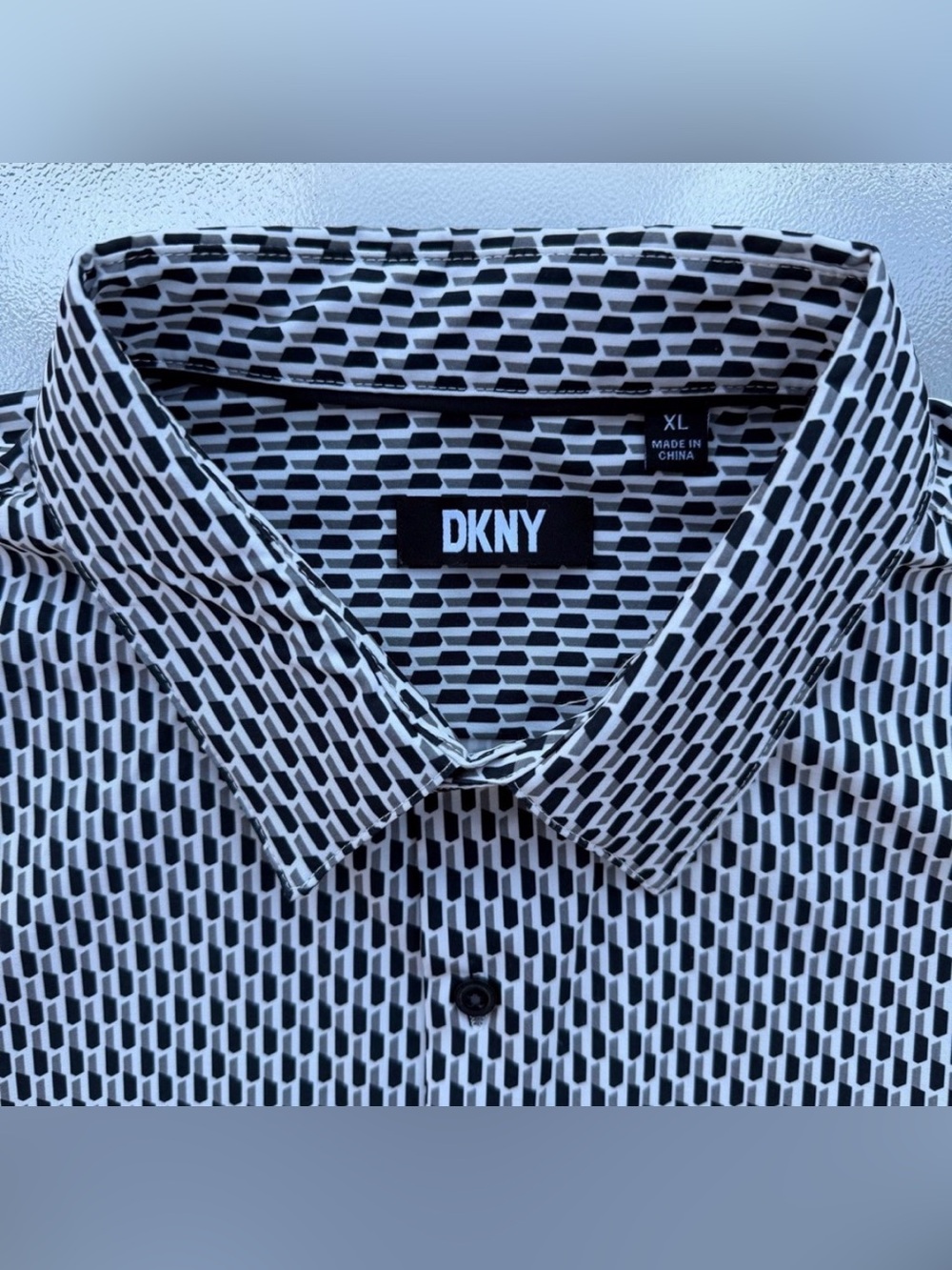 DKNY Black Gray White Geometric Pattern Long Sleeve Stretch Shirt ~ Men’s XL